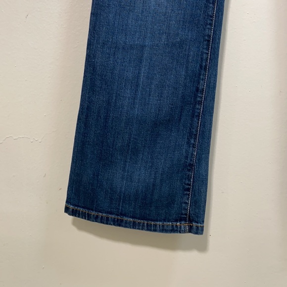 Joe’s Jeans Socialite Kick Flare Denim in Nora Wash - Picture 5 of 10